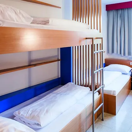 Bed & Breakfast Garni - Technikerhaus 2*